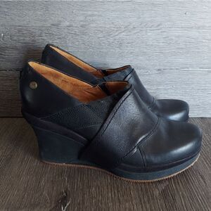 MOZO WOMEN'S DIVINE LEATHER PLATFORM WEDGE HEEL SHOES, BLACK SZ 10